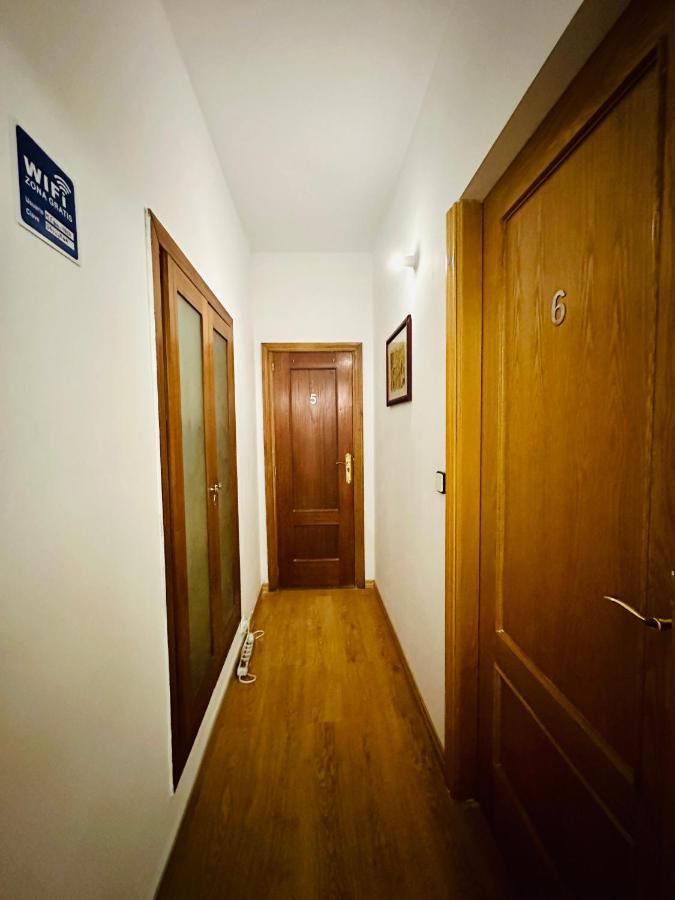 Punta Me Rooms Near The Gran Via Madrid Exteriér fotografie